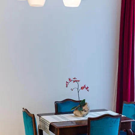 Mehdi 1 Apartament