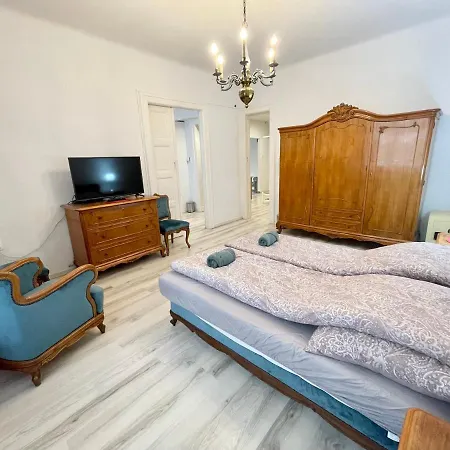 Apartmán Mehdi 1 *
